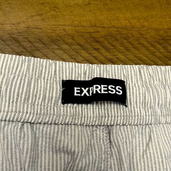 Express shorts  - Picture 5 of 8